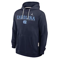 Sweat à capuche Jordan Brand bleu marine pour homme, édition 2025 des Tar Heels de Caroline du Nord, Standard Issue Dri-FIT