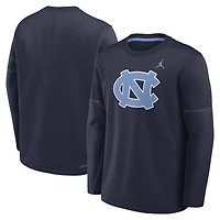 Haut à manches longues Jordan Brand bleu marine North Carolina Tar Heels 2026 Sideline Coaches Therma-FIT pour homme
