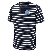 T-shirt Jordan Brand bleu marine pour homme, Athletic Prep Legacy Summit Stripe, des Tar Heels de Caroline du Nord