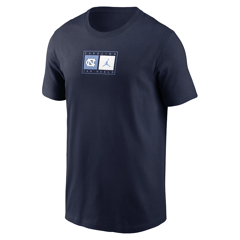 T-shirt Jordan Brand bleu marine pour homme, logo campus des Tar Heels de Caroline du Nord, avec Swoosh