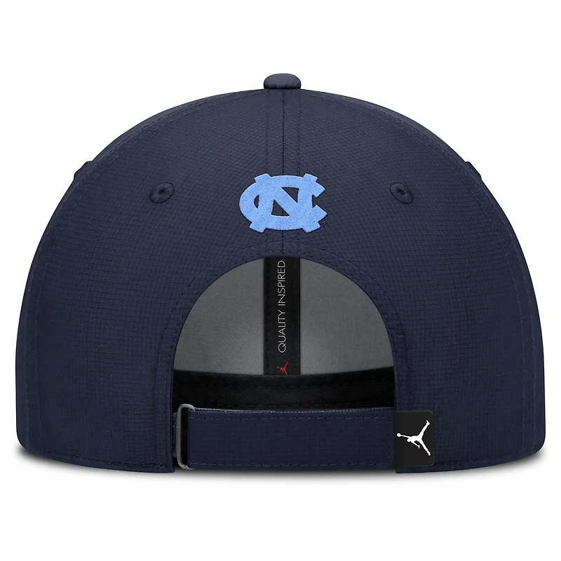 Casquette ajustable Jordan Brand bleu marine pour homme, North Carolina Tar Heels Club Prep Performance