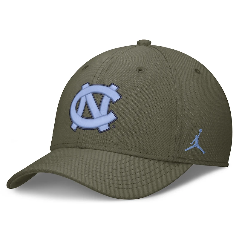 Casquette Jordan Brand Olive North Carolina Tar Heels Primetime SwooshFlex Dri-FIT pour homme