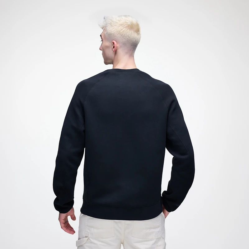 Sweat-shirt raglan Nike noir pour homme, motif Tar Heels de Caroline du Nord.