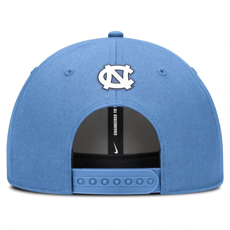Casquette ajustable Nike Carolina Blue North Carolina Tar Heels 2025 Sideline Rise Practice pour homme