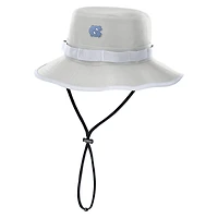 Bob Nike gris North Carolina Tar Heels 2025 Sideline Apex Boonie Performance pour homme