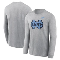 T-shirt à manches longues Nike pour homme, gris chiné, logo principal des Tar Heels de Caroline du Nord.