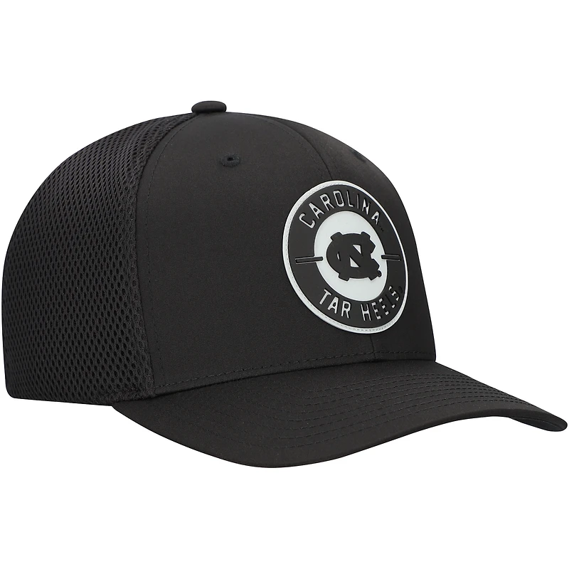 Casquette extensible noire pour homme Top of the World avec patch Abbot des Tar Heels de Caroline du Nord