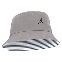 Bob unisexe Jordan Brand gris North Carolina Tar Heels Primetime