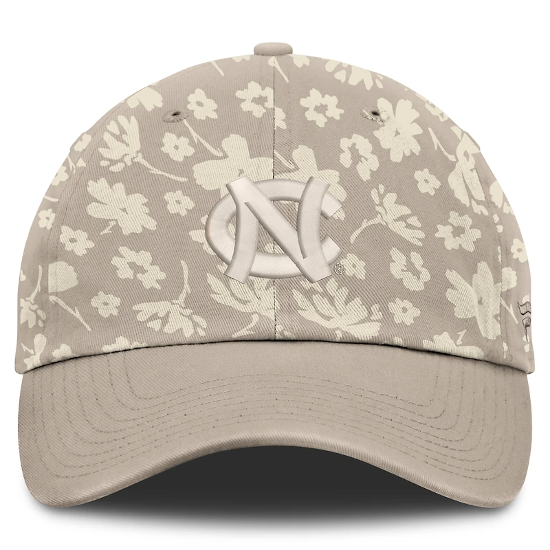 Chapeau ajustable Fanatics Stone North Carolina Tar Heels Blossom pour femmes