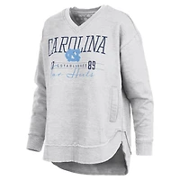 Sweat-shirt poncho à col en V Marcus East Hall des Tar Heels de Caroline du Nord, gris chiné, Pressbox pour femmes