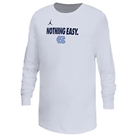 T-shirt à manches longues Jordan Brand blanc pour jeunes North Carolina Tar Heels 2025 On-Court Bench