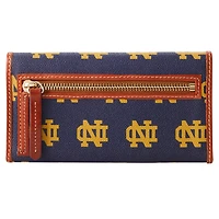 Pochette continentale Dooney & Bourke Notre Dame Fighting Irish Signature