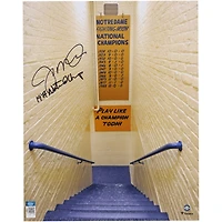 Photo dédicacée de Joe Montana, joueur des Fighting Irish de Notre Dame, 40 x 50 cm, avec inscription « Champions nationaux 1977 ».