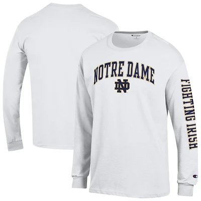 T-shirt à manches longues blanc Champion Notre Dame Fighting Irish pour homme, logo Arch Over, 2 coups