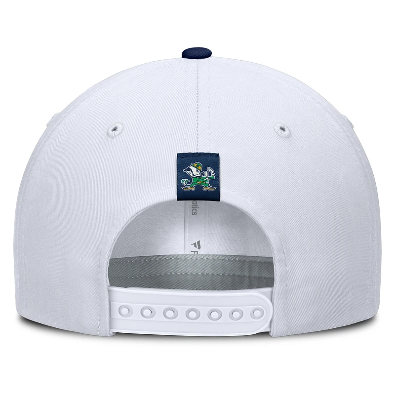 Casquette ajustable Fanatics blanche/bleu marine pour homme, motif Notre Dame Fighting Irish Admiral