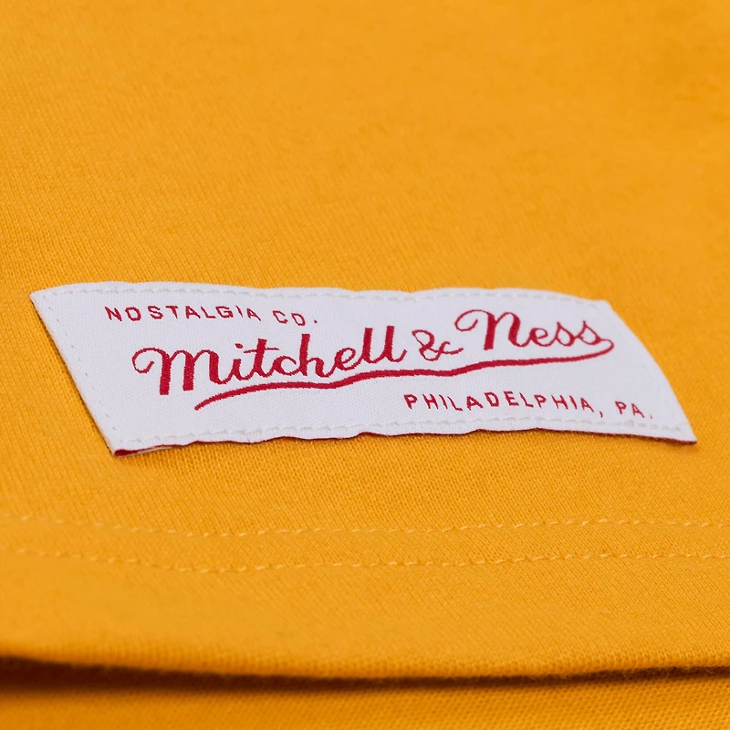 T-shirt premium Mitchell & Ness Gold Notre Dame Fighting Irish Double Clutch pour homme