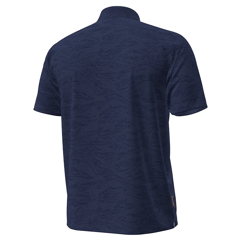 Polo camouflage jacquard Under Armour bleu marine Notre Dame Fighting Irish Drive pour homme