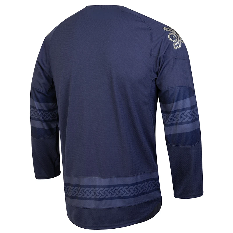 Maillot de hockey réplique l'équipe irlandaise Fighting Irish Notre Dame pour homme la marine Under Armour
