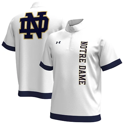 T-shirt blanc Under Armour pour homme avec fermeture éclair quart de tour sur le terrain Notre Dame Fighting Irish 2024
