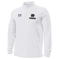 Pull à col zippé Under Armour blanc Notre Dame Fighting Irish Freedom Collection Motion pour homme