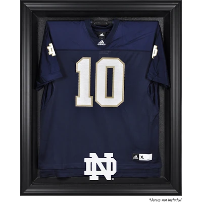 Vitrine de présentation du maillot avec logo encadré noir des Fighting Irish de Notre Dame