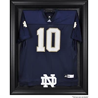Vitrine de présentation du maillot avec logo encadré noir des Fighting Irish de Notre Dame