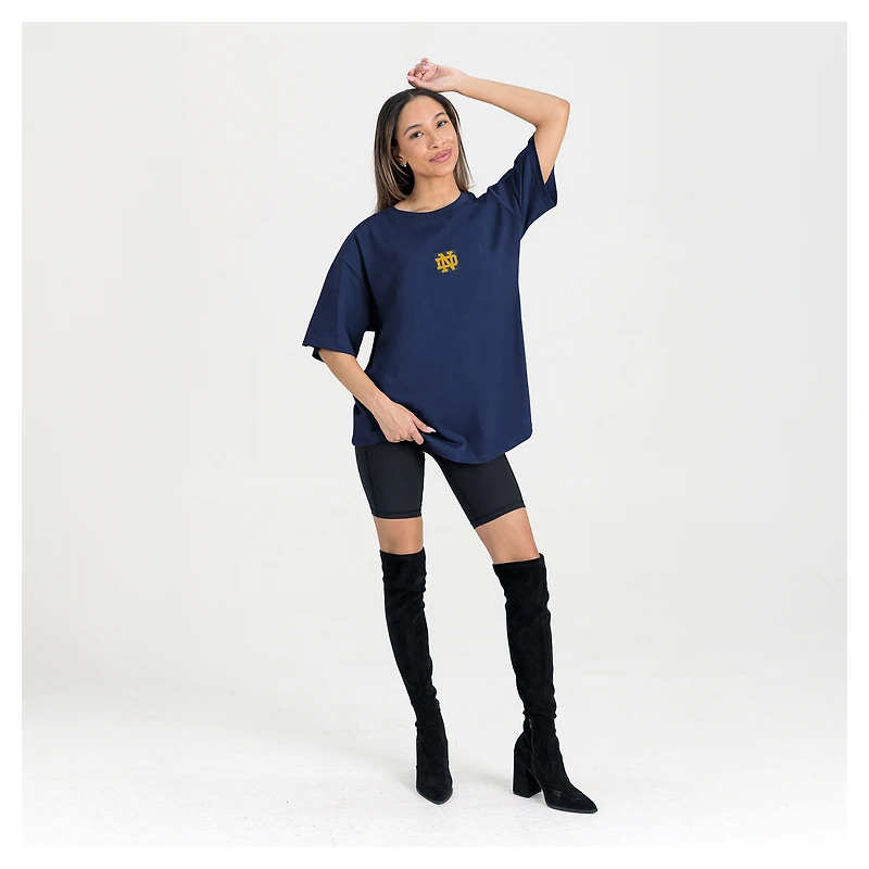 T-shirt oversize bleu marine Gameday Couture pour femme, motif Fighting Irish de Notre Dame, « Back at Ya »