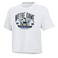T-shirt court et ultra-doux Under Armour blanc Notre Dame Fighting Irish Essentials Icon pour femme