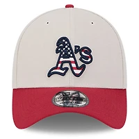 Men's New Era  Khaki/Red Oakland Athletics 2024 Fourth of July 39THIRTY Flex Hat