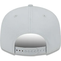 Men's New Era Silver Oakland Raiders Gridiron Classics Main Script 9FIFTY Snapback Hat