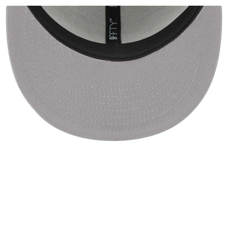 Men's New Era Silver Oakland Raiders Gridiron Classics Main Script 9FIFTY Snapback Hat