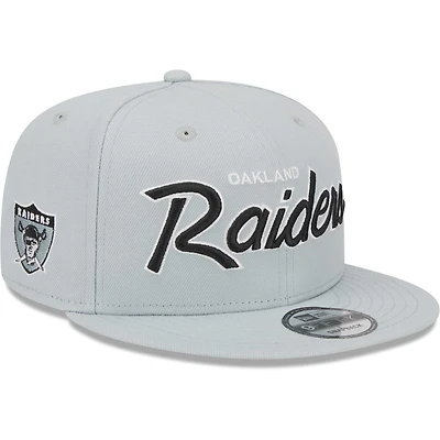 Casquette Snapback 9FIFTY New Era Oakland Raiders Gridiron Classics Main Script pour hommes