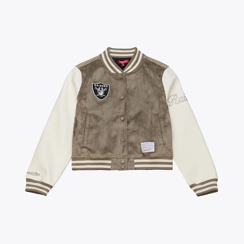Veste universitaire Mitchell & Ness beige Oakland Raiders pour femme, à boutons-pression.