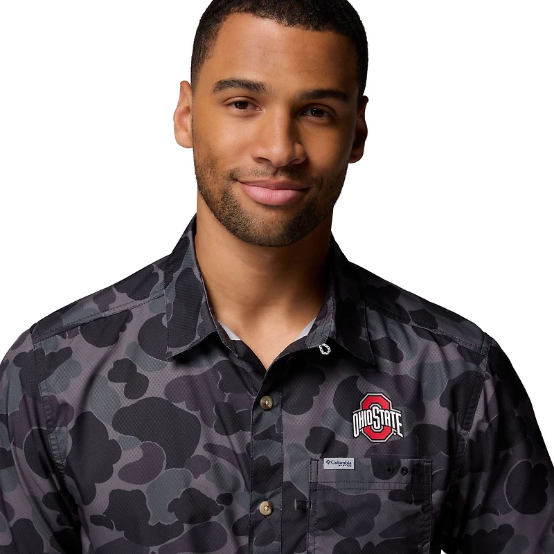 Men's Columbia Black Ohio State Buckeyes Super Slack Tide Omni-Wick Button-Up Shirt