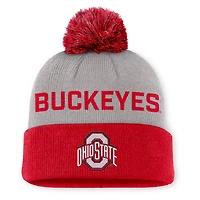 Bonnet à revers Nike gris/écarlate Ohio State Buckeyes Primetime Peak pour homme avec pompon
