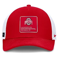 Casquette ajustable Nike On-Field Rise Engineered Trucker pour homme, couleur écarlate/blanc, Ohio State Buckeyes 2025