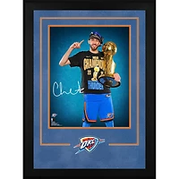 Photographie encadrée de luxe autographiée de Chet Holmgren, Oklahoma City Thunder, 40,6 x 50,8 cm, trophée des champions de la finale NBA 2025