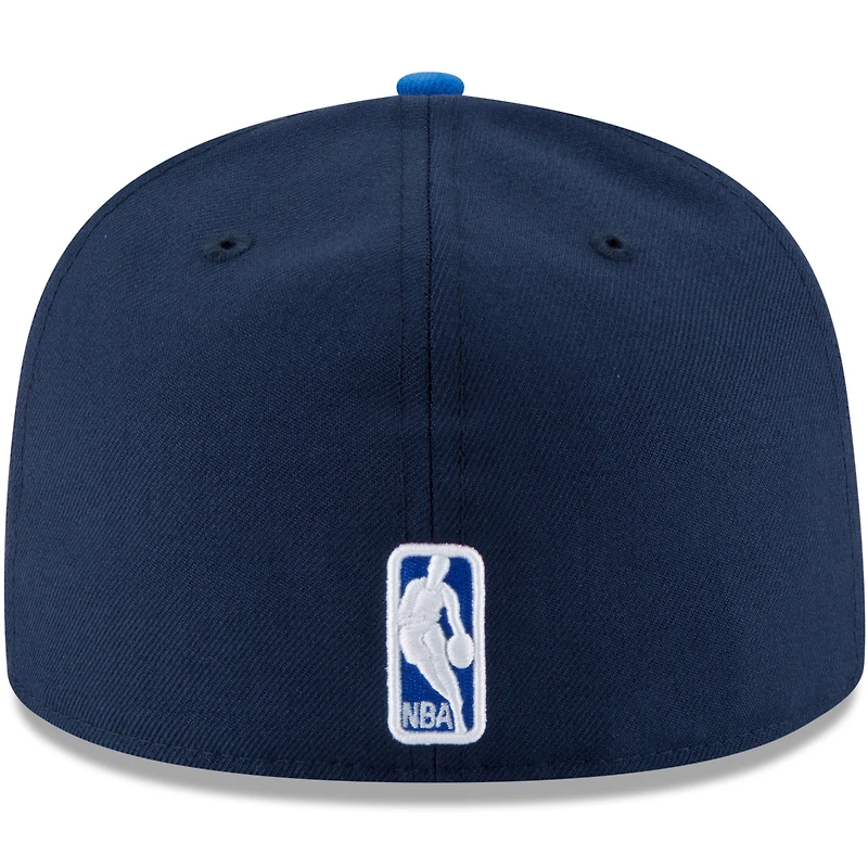 Casquette ajustée bicolore 59FIFTY New Era bleu marine/bleu marine pour homme, Oklahoma City Thunder, champions de la finale NBA 2025, avec écusson latéral