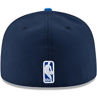 Casquette ajustée bicolore 59FIFTY New Era bleu marine/bleu marine pour homme, Oklahoma City Thunder, champions de la finale NBA 2025, avec écusson latéral