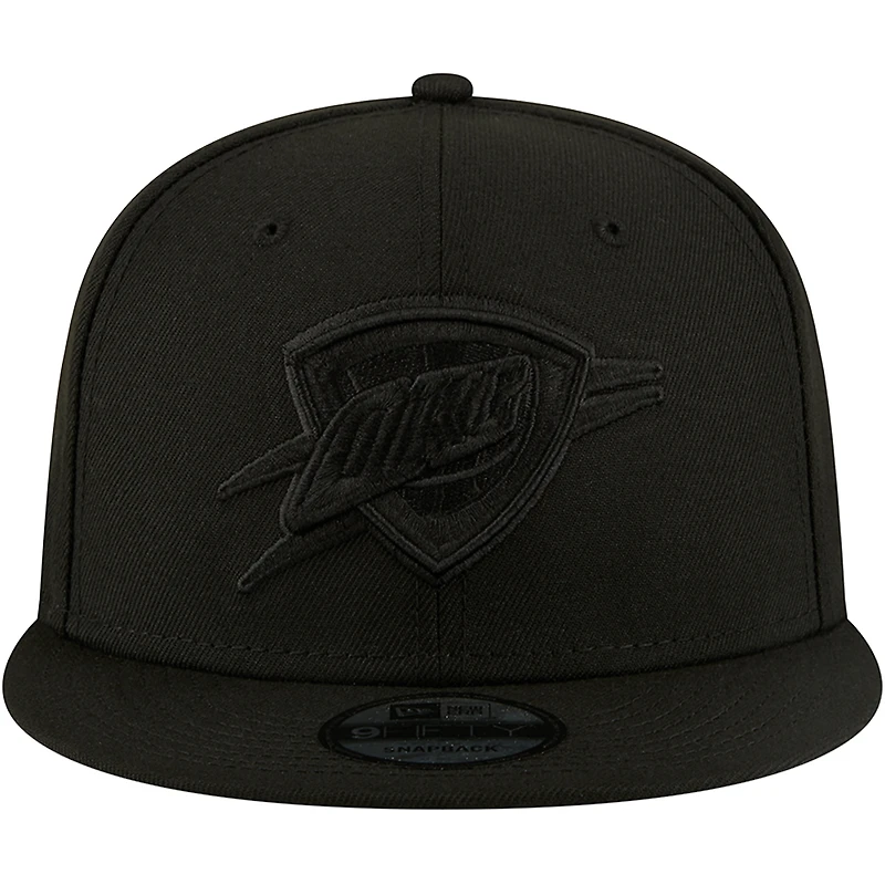 Men's New Era Oklahoma City Thunder Black On Black 9FIFTY Snapback Hat
