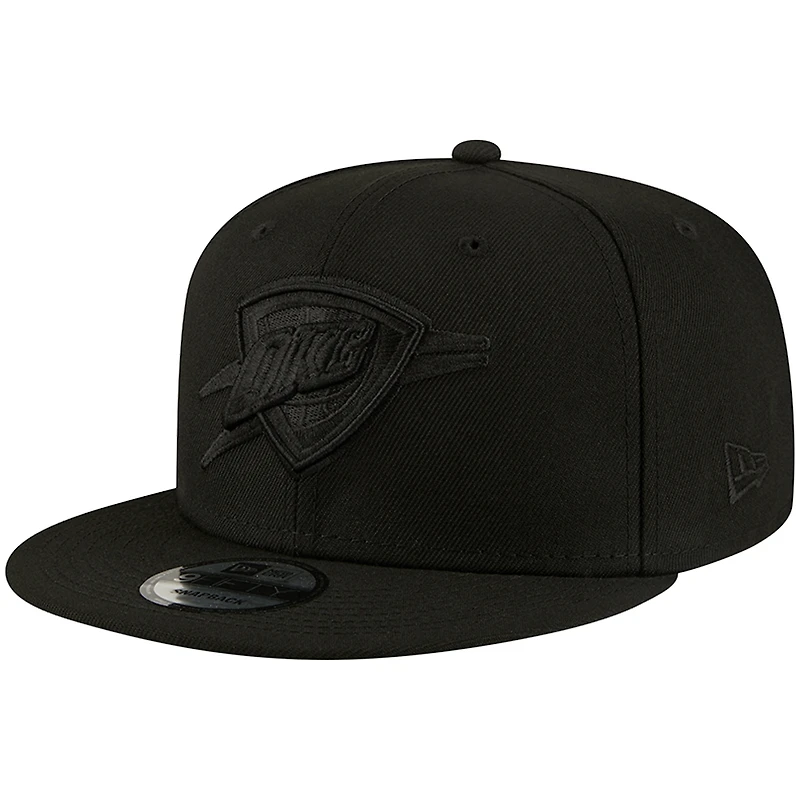 Men's New Era Oklahoma City Thunder Black On Black 9FIFTY Snapback Hat