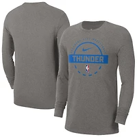 T-shirt d'entraînement à manches longues Nike Oklahoma City Thunder Authentic pour homme, couleur charbon