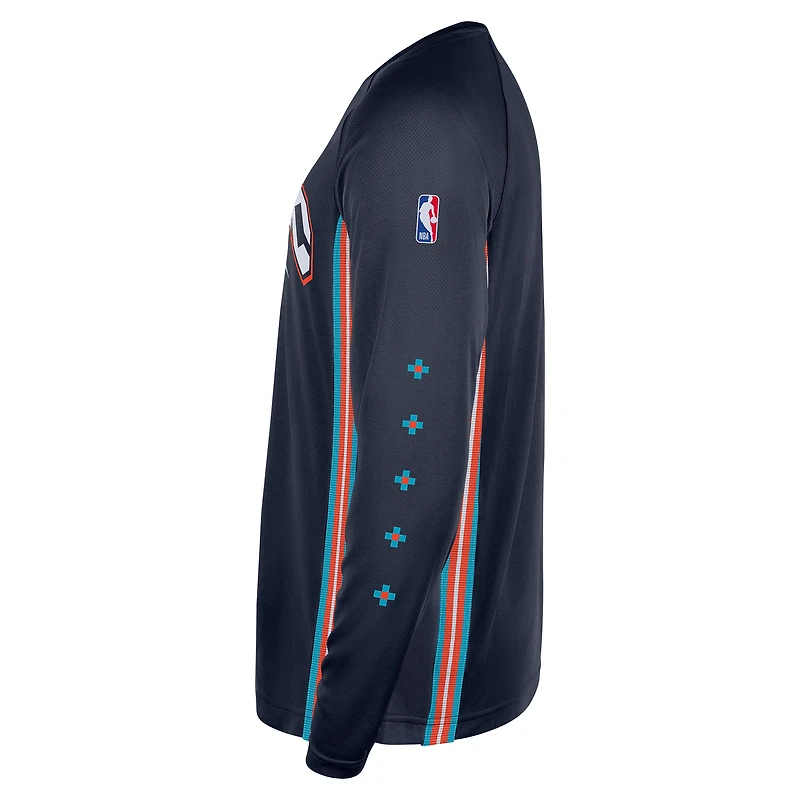 T-shirt d'entraînement à manches longues Nike bleu marine Oklahoma City Thunder 2025/26 Edition Authentic Pregame Dri-FIT pour homme