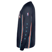 T-shirt d'entraînement à manches longues Nike bleu marine Oklahoma City Thunder 2025/26 Edition Authentic Pregame Dri-FIT pour homme
