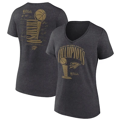 T-shirt col V Fanatics pour femme, couleur anthracite, avec le trophée Signature Roster des champions de la finale NBA 2025 du Thunder d'Oklahoma City.