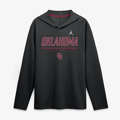 Men's Jordan Brand Crimson Oklahoma Sooners 2026 Sideline Lightweight Long Sleeve Hooded Dri-FIT Top