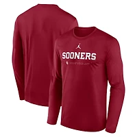 T-shirt à manches longues Jordan Brand Crimson Oklahoma Sooners 2025 Courtside Basketball Shootaround Legend Dri-FIT pour homme