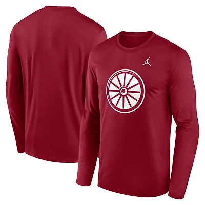T-shirt Jordan Brand Crimson Oklahoma Sooners Primetime Alternate Logo Legend Performance à manches longues pour homme