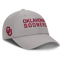 Casquette ajustable Jordan Brand grise pour homme, édition 2025 des Oklahoma Sooners, On-Field Gameday Club