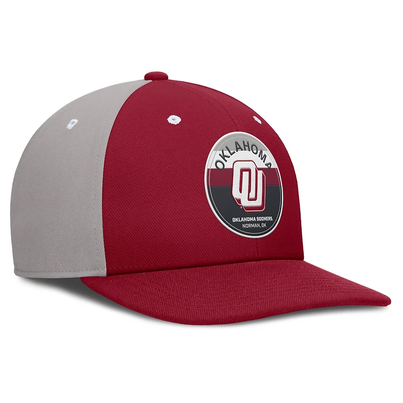 Casquette Nike Snapback Prep Pro Performance Oklahoma Sooners pour homme, couleur cramoisie/grise